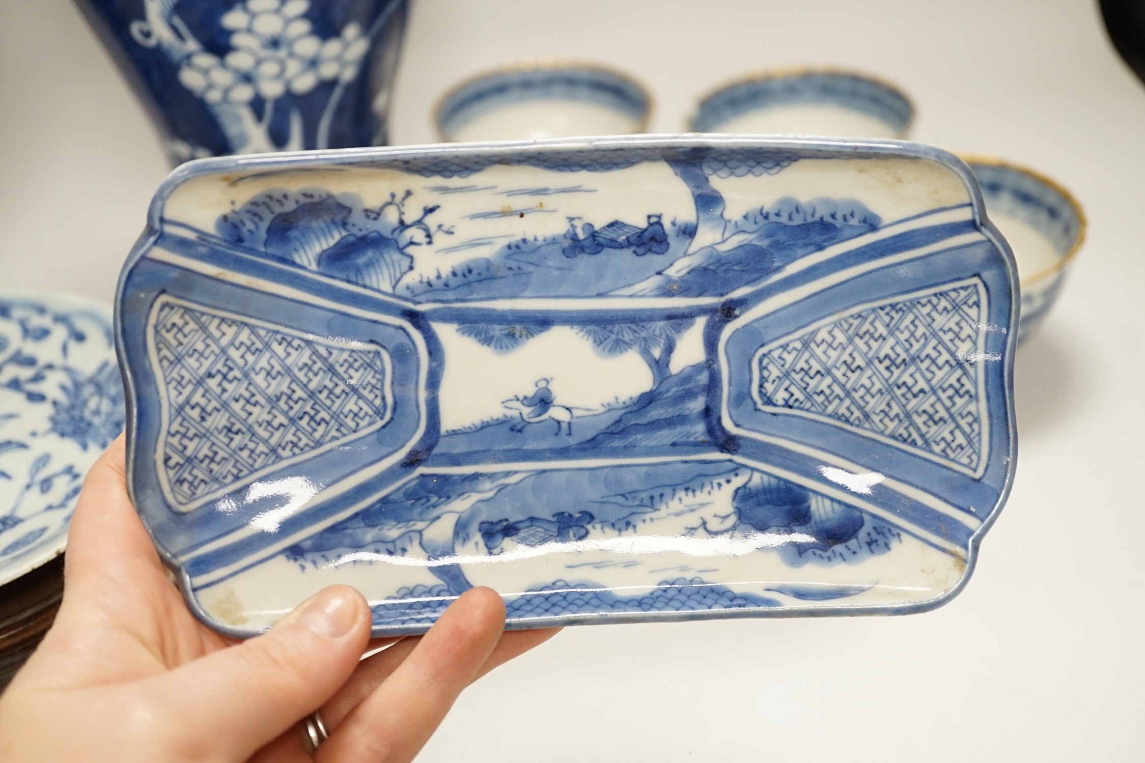 A group of 19th century and later Chinese blue and white porcelain, tallest 31cm